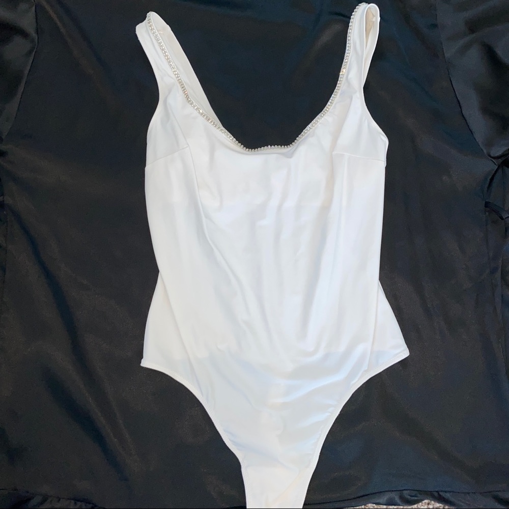 Large NEW DREAM ANGELS Embellished Scoop Bodysuit teddy - Picture 2 of 13